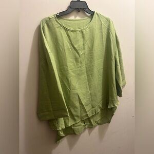NWOT- SHEIN CURVE Lime Green Women's Tunic Low in the front/ High back. Size 4X